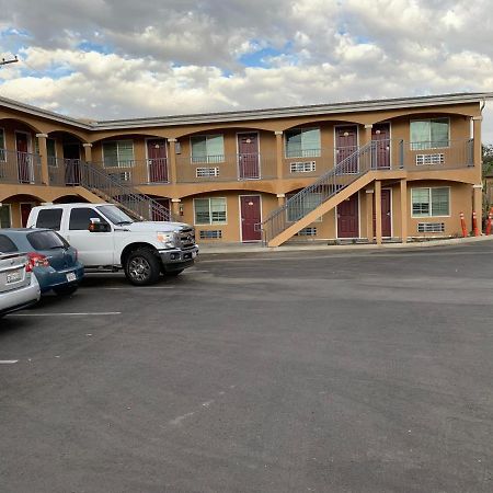 Desert Inn Motel Corona Luaran gambar