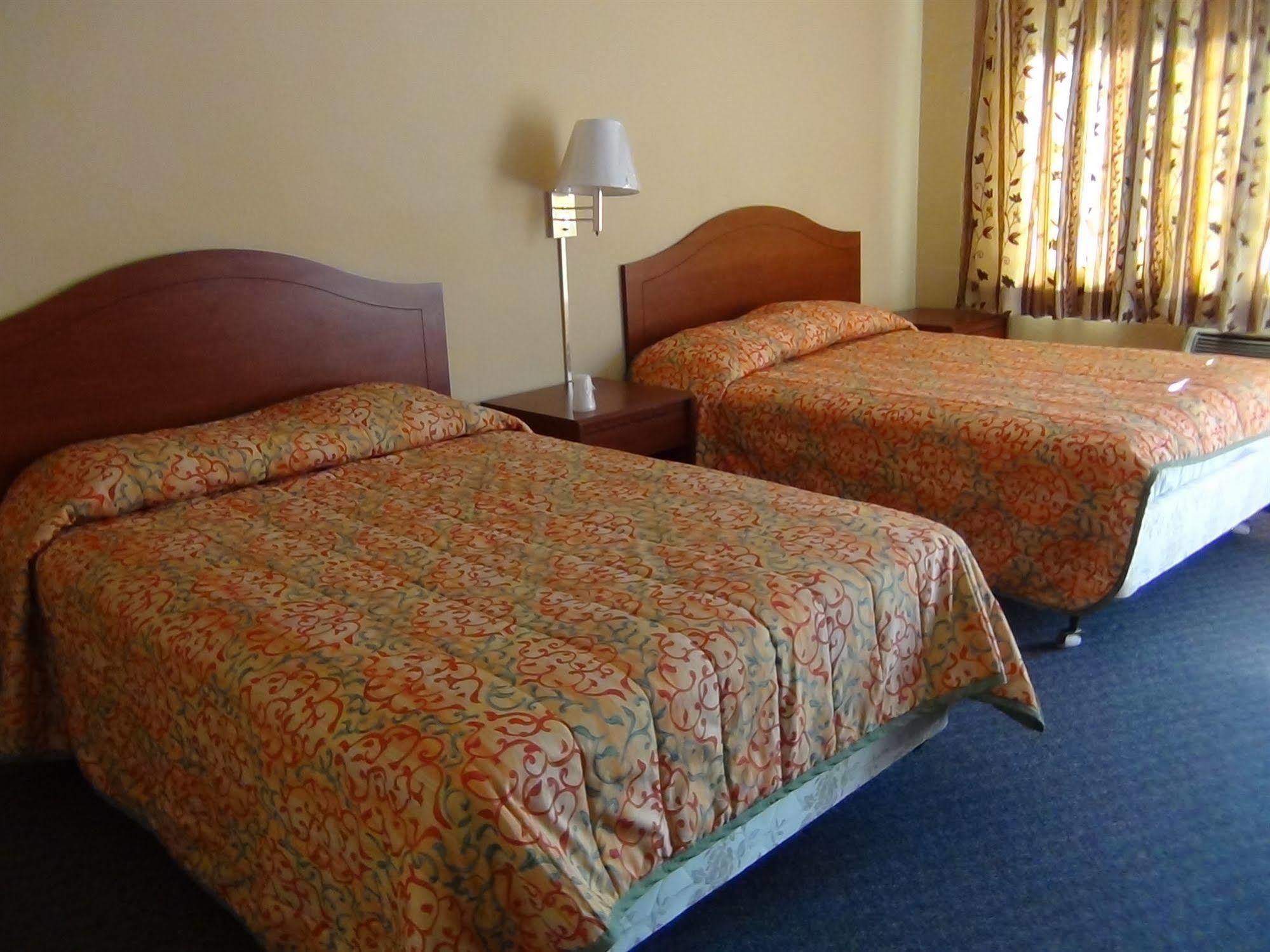 Desert Inn Motel Corona Luaran gambar